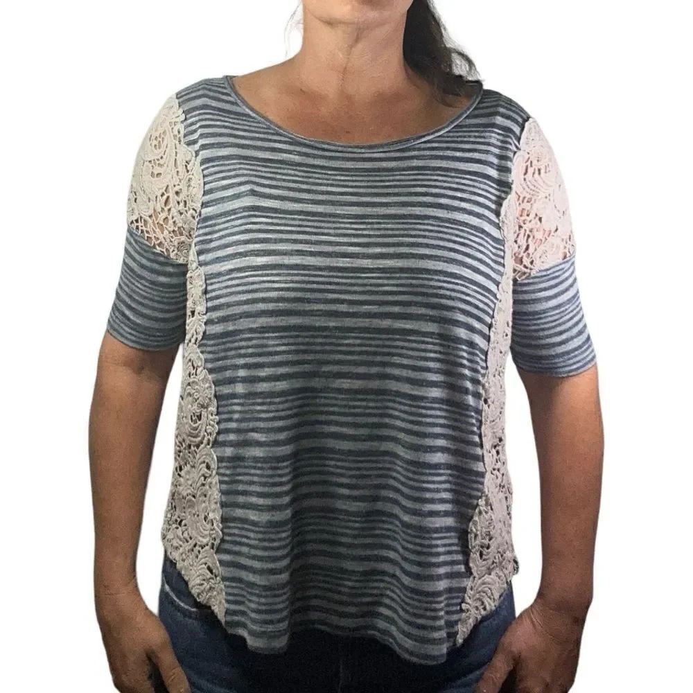 WE THE FREE FREE PEOPLE Women’s Lace Oversized Striped Top Blue/Cream Small